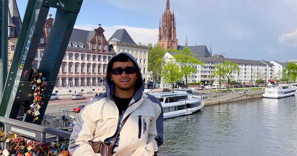 Nam ca sĩ, diễn viên bỏ nghề đi làm travel blogger: 2 năm đi 118 quốc gia, mua nhà xe, cuộc sống viên mãn