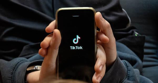 Nóng: TikTok chấp nhận bán mình, ông chủ mới là...