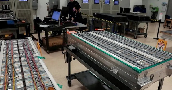 Ngoài đất hiếm, quốc gia chủ chốt BRICS còn thống trị lĩnh vực khiến Lầu Năm Góc lo ‘toát mồ hôi’, nắm thóp quân đội Mỹ với hơn 6.000 thành phần tối quan trọng