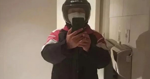 Giảng viên đại học đi làm shipper: Một tháng kiếm 26 triệu đồng, sụt 6kg