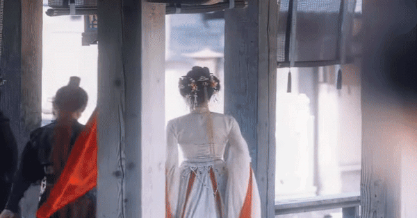 Lần đầu có mỹ nhân vẻ ngoài ngược tiêu chuẩn thông thường lại được khen nức nở: Visual tuyệt tác hội họa, không thể đẹp hơn được nữa