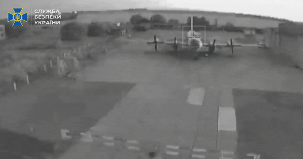 Ukraine nhắm mục tiêu vào 'rồng biển' Il-38N của Nga trước khi tấn công tàu ngầm Novorossiysk