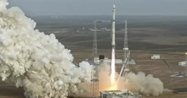 Trung Quốc và Nhật Bản liên tiếp thất bại khi phóng tên lửa