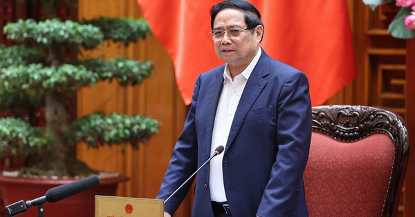 Thủ tướng làm việc với Bộ Quốc phòng về công nghiệp quốc phòng