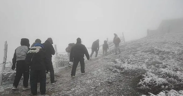 Ngoài Fansipan, đây là nơi lạnh không kém ở miền Bắc hôm nay: Cũng là núi, nhiều năm có băng giá, tuyết