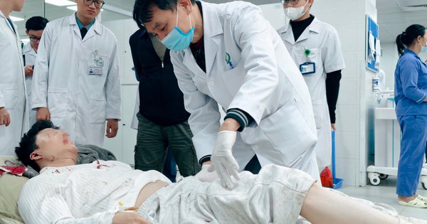 Vụ lật xe khách khiến 9 người tử vong: Nạn nhân hoảng sợ kể lại giây phút xe lao với tốc độ khủng khiếp