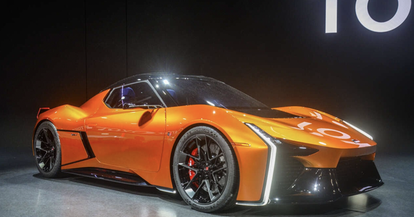 Toyota làm sống dậy 'huyền thoại' MR2: Động cơ đặt giữa, dẫn động 4 bánh quyết 'đấu' xe thể thao thuần chất