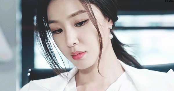 Phụ nữ có 2 lõm 1 lồi: Dấu hiệu sức khỏe tốt, trẻ lâu và đời sống vợ chồng viên mãn