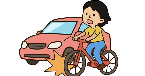 Chạy xe đạp điện tông ô tô đang đậu, bé trai 6 tuổi vỡ ruột