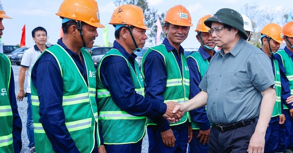 Kiểm tra công trình hơn 27.000 tỷ đồng, Thủ tướng yêu cầu thi công thần tốc, về đích chậm nhất ngày 19/12