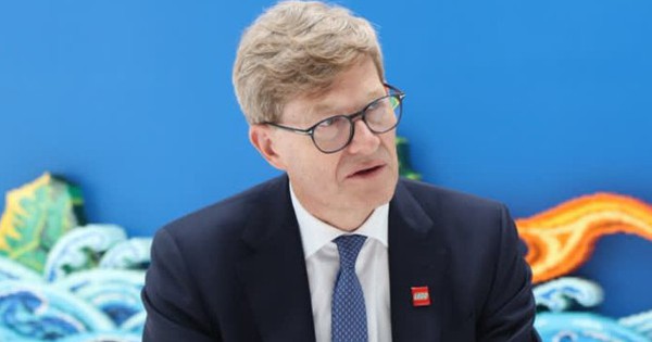 Bất chấp rủi ro thuế quan, CEO Lego liên tục khẳng định "xây dựng nhà máy hơn 1 tỷ USD tại Việt Nam là lựa chọn đúng đắn", chiến lược của hãng là gì?