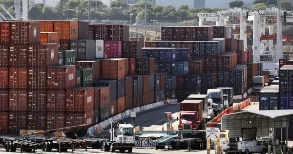 Nguồn thu từ thuế quan của Tổng thống Trump tăng mạnh