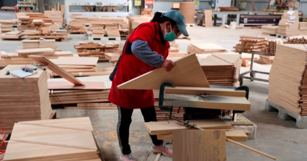 Hàng Trung Quốc tìm cách né thuế quan của Mỹ: Xoá mác "Made in China" và thay nhãn mới với giá chỉ vỏn vẹn 0,7 USD