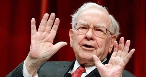 Warren Buffett tiết lộ gây choáng: Tim Cook mang về cho Berkshire Hathayway núi tiền nhiều hơn bất kỳ khoản nào ông kiếm được trong suốt 60 năm làm CEO