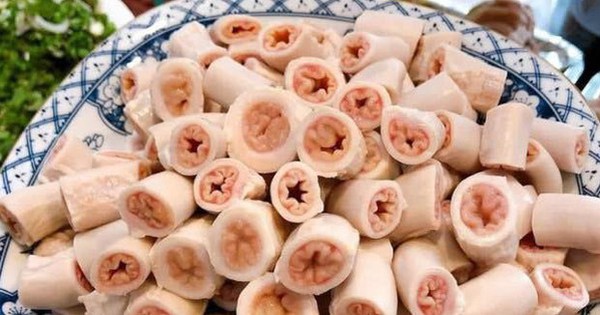 Mổ ngàn con heo/ngày, vài năm mới có 1 bộ lòng se điếu tự nhiên