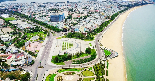 Một tỉnh ven biển miền Trung vừa được Tập đoàn Thụy Điển rót 1 tỷ USD cho dự án có quy mô lớn nhất từ trước đến nay trong lĩnh vực trụ cột của Việt Nam