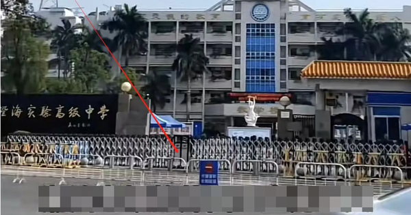 Không bóng cha mẹ chờ trước cổng trường mùa thi đại học: 1 tỉnh khiến cả Trung Quốc sửng sốt vì lý do này