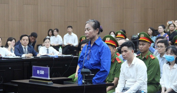 Chủ tịch Tập đoàn Phúc Sơn khai đưa va li, túi ...
