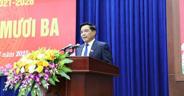 Chủ tịch tỉnh Quảng Nam Lê Văn Dũng nghỉ hưu trước tuổi