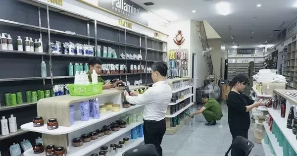 Thu giữ 2,5 tấn mỹ phẩm lậu tại một cửa hàng ở Quảng Trị