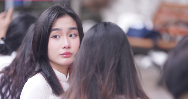 Đề Văn thi tốt nghiệp THPT 2025 ai cũng phải khen hay: "Vùng trời quê hương nào cũng là bầu trời Tổ quốc"