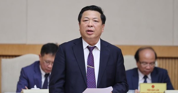 Bộ trưởng Bộ Xây dựng thông tin về tuyến đường sắt cao tốc Bắc-Nam với đề xuất của VinSpeed và Thaco