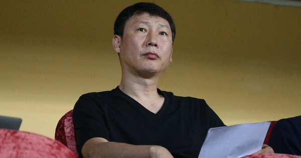 HLV Kim Sang-sik đau đầu vì “con cưng” bầu Đức, cường địch tuyên bố tìm ra cách hóa giải U23 Việt Nam