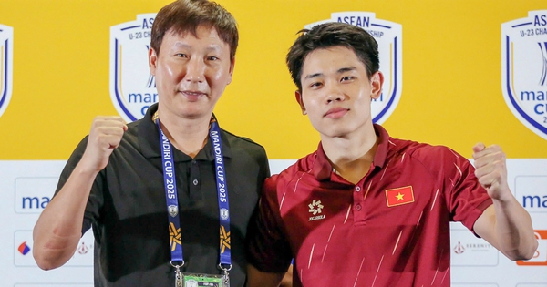 HLV Kim Sang-sik hóa giải Indonesia bằng chiêu của Thái Lan?