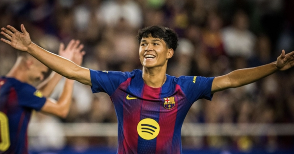 Cầu thủ gốc Philippines ghi bàn ngay trận ra mắt đội một Barcelona