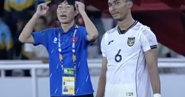 Vắng cầu thủ nhập tịch, U23 Indonesia chỉ biết ném biên?