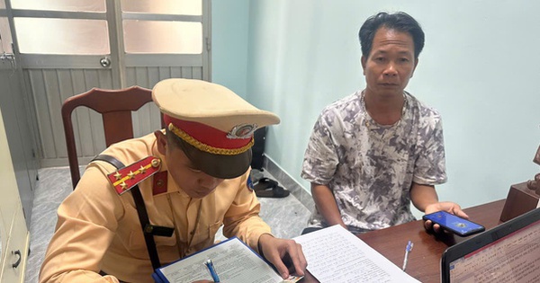 Diễn biến mới vụ tài xế ô tô chạy xe ngược chiề...