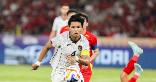 Bất lực trước U23 Việt Nam, đội trưởng U23 Indonesia bị CĐV la ó