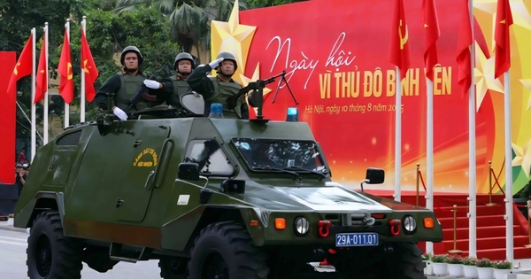 VIDEO: Cận cảnh dàn xe đặc chủng hiện đại của Công an Hà Nội