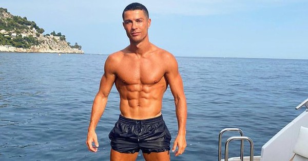 Ronaldo là siêu sao duy nhất nói “không” với hình xăm, lý do khiến cả thế giới nể phục