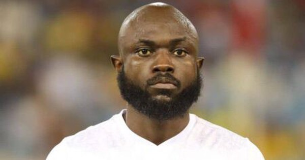 Tân binh V.League đưa về trung vệ Cameroon cao 1m90, chốt nhanh 4 ngoại binh sau tấm vé bất ngờ
