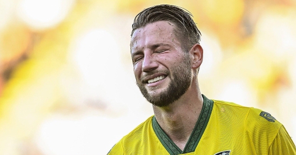 Học trò cũ của HLV Erik ten Hag gia nhập đội bóng Việt Nam