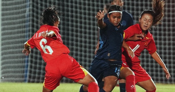Thắng 5-0 Campuchia, tuyển Việt Nam khởi đầu rực rỡ tại giải Đông Nam Á