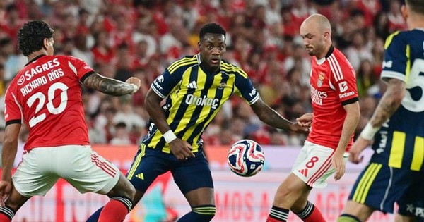 Fenerbahce của Mourinho khởi đầu không tốt ở vòng play-off Champions League