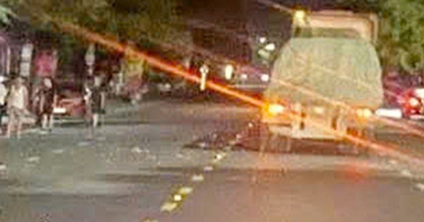 Va chạm xe đầu kéo, hai thanh, thiếu niên đi xe máy không gắn biển số tử vong