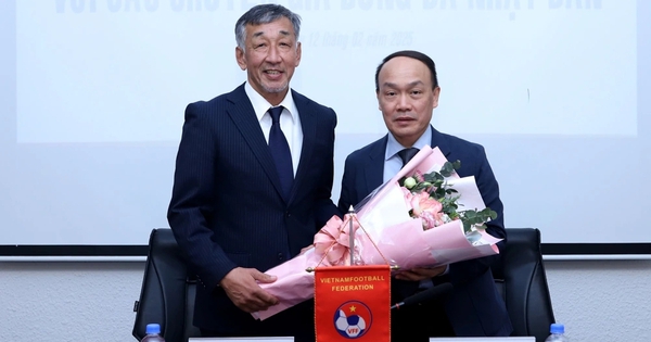 Chuyên gia Nhật Bản bất ngờ trở thành HLV tuyển Việt Nam