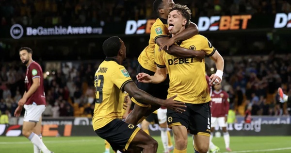 Wolverhampton ngược dòng cảm xúc, đại phá West Ham ở League Cup