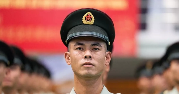 Hình ảnh khối quân nhân Trung Quốc tham gia diễu binh ở Việt Nam