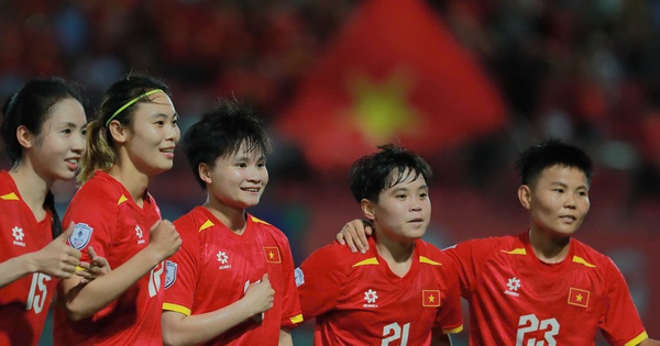 Tuyển nữ Việt Nam bỏ xa Thái Lan, Indonesia tụt liền 10 bậc trên BXH FIFA