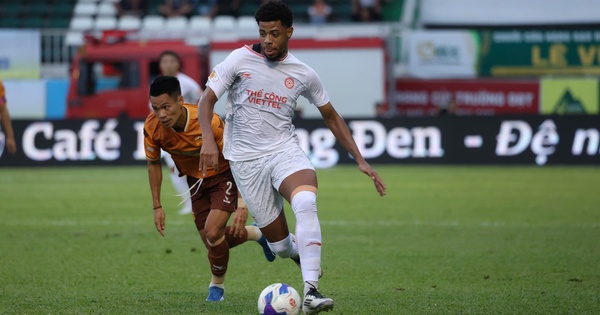 Tân binh V.League chiêu mộ tiền đạo Brazil cao 1m88, mua 3 ngoại binh trong 1 tuần