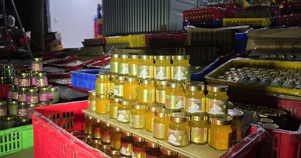 Cận cảnh quy mô gây choáng của "tổng kho" sản x...