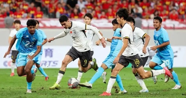 Thắng 10-0, tuyển Trung Quốc vẫn phải xếp sau đội bóng Đông Nam Á