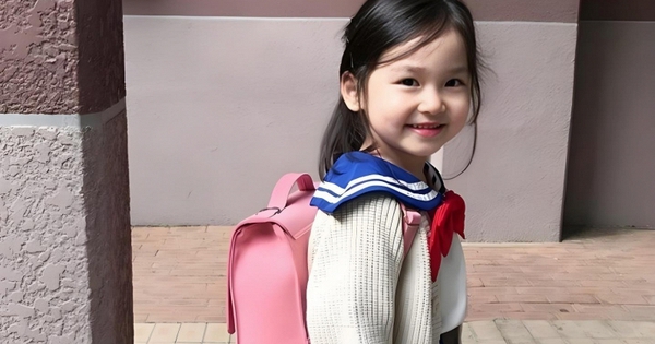 Giáo viên 30 năm phán: Không biết tiên tri nhưng nhìn vào cặp sách của đứa trẻ, tôi nhìn được tương lai em sẽ giàu sang hay chật vật