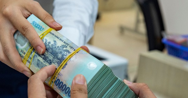 Ngân hàng huy động vốn với lãi suất lên tới 10,5%/năm