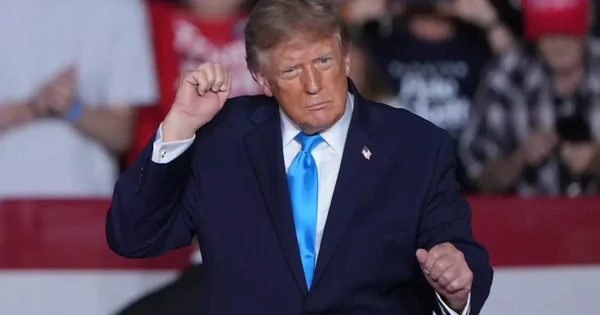 Người California phẫn nộ sau khi Tổng thống Trump nói cứ để Iran ‘xóa sổ’ Los Angeles, San Diego