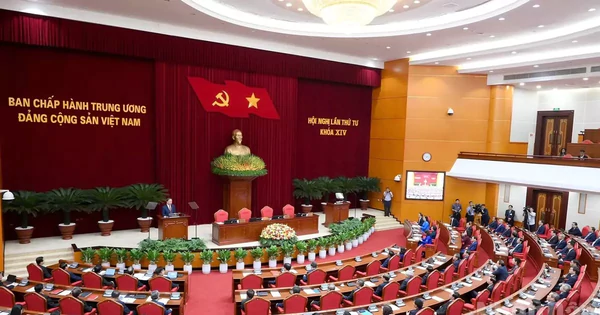Bế mạc Hội nghị lần thứ tư Ban Chấp hành Trung ương Đảng khóa XIV